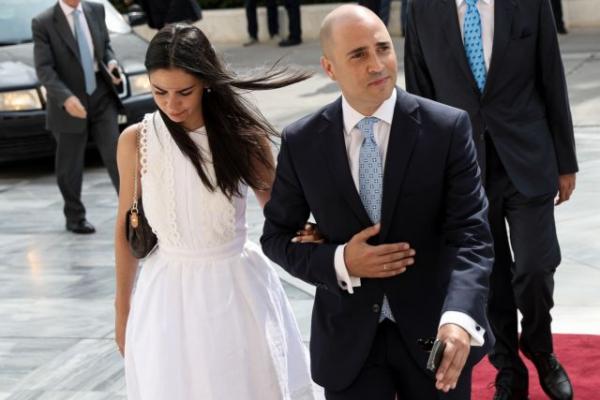 Ποιος βουλευτής φόρεσε γραβάτα με την ελληνική σημαία