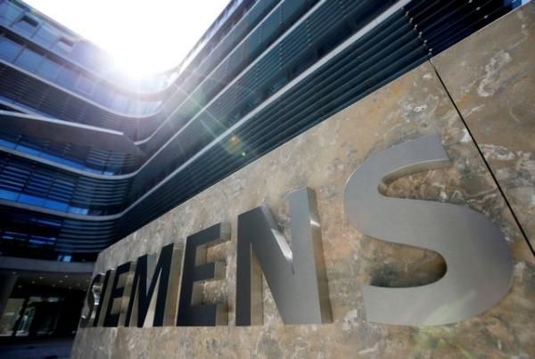 Υπόθεση Siemens: Την ενοχή των 22 από τους 54 κατηγορούμενους ζητά η εισαγγελέας