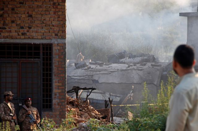 Τραγωδία στο Πακιστάν: 17 νεκροί από συντριβή στρατιωτικού αεροσκάφους