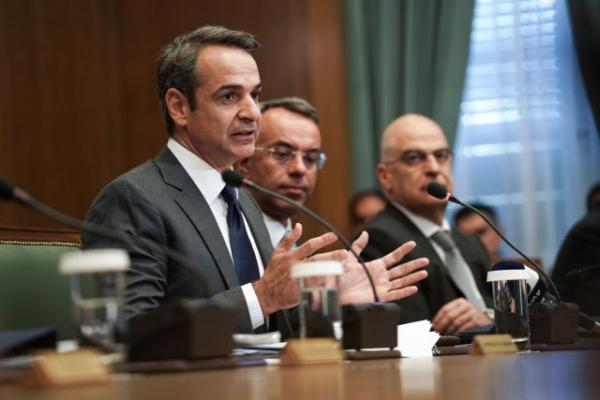 Συναντήσεις Μητσοτάκη με υπουργούς και υφυπουργούς το απόγευμα