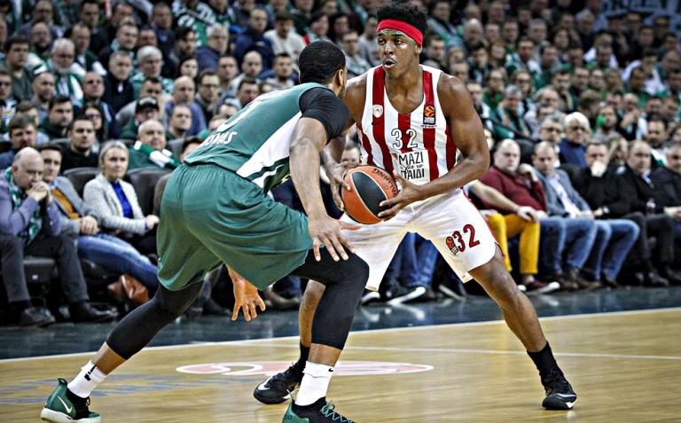 Από τον Ολυμπιακό στη Ζαλγκίρις ο ΛεΝτέι