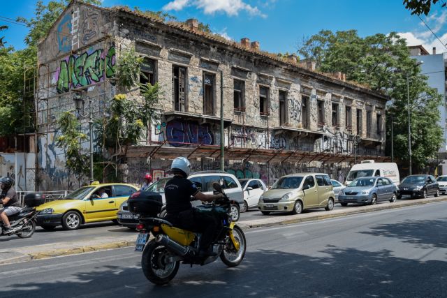 Σεισμός στην Αθήνα: Περισσότερες από 2.000 οι αιτήσεις στις ασφαλιστικές