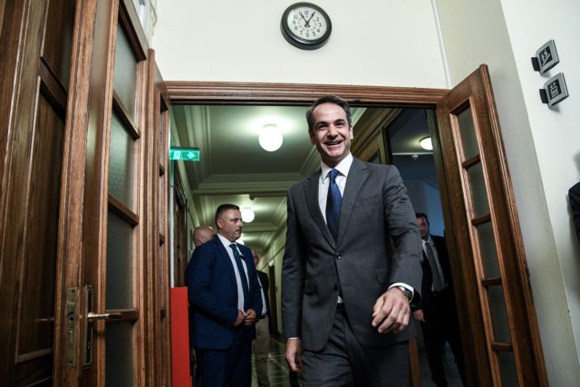 Tight surveillance, evaluation of ministers under Mitsotakis’ ‘new governance model’