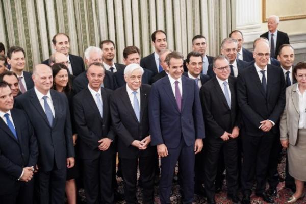 Σήκωσε τα μανίκια η κυβέρνηση : Οι πρώτες εντολές Μητσοτάκη και τα έτοιμα νομοσχέδια