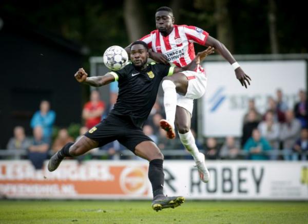 Live : Αϊντχόφεν – Άρης