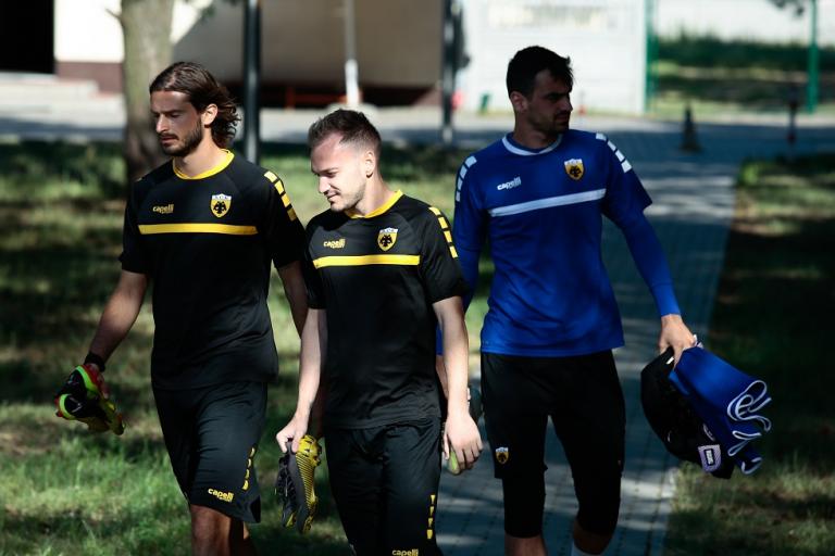 AEK: Χάνει το φιλικό με Τρεντσίν ο Μπακάκης