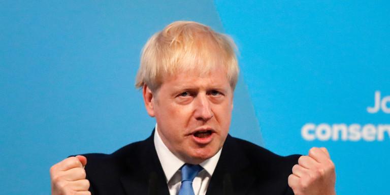 Πήλιο: Η επική ατάκα μαγείρισσας στον Μπόρις Τζόνσον για τα… μαλλιά του