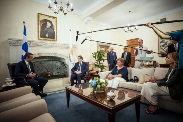 Mitsotakis calls for end to Turkish occupation in Cyprus