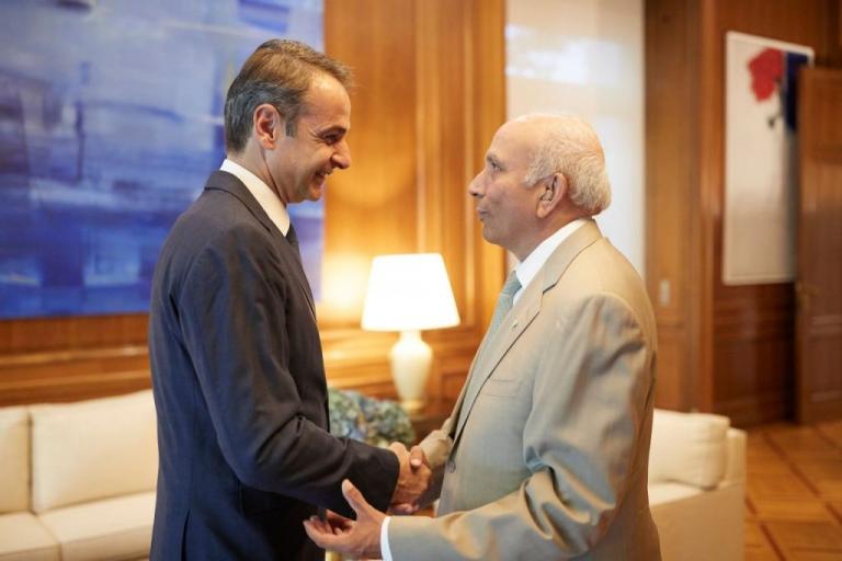 Ψήφος εμπιστοσύνης στη νέα κυβέρνηση από τον μεγαλοεπενδυτή Prem Watsa