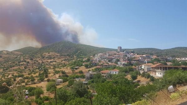 Εύβοια: Σε ύφεση το πύρινο μέτωπο – Δεν κινδυνεύουν χωριά