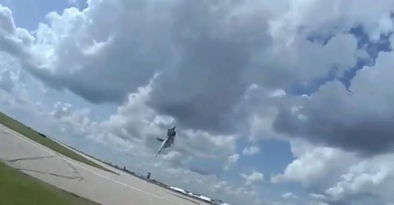 F-16 πετάει ελάχιστα μέτρα από το έδαφος