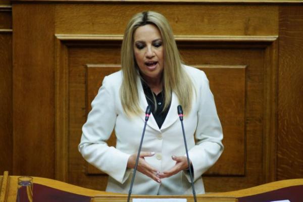 Γεννηματά: «Με ποιες δεσμεύσεις πιστεύει η κυβέρνηση ότι θα μειώσει τα πλεονάσματα;»