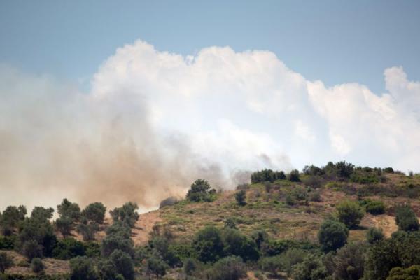 Φωτιά σε εξέλιξη στον Ασπρόπυργο