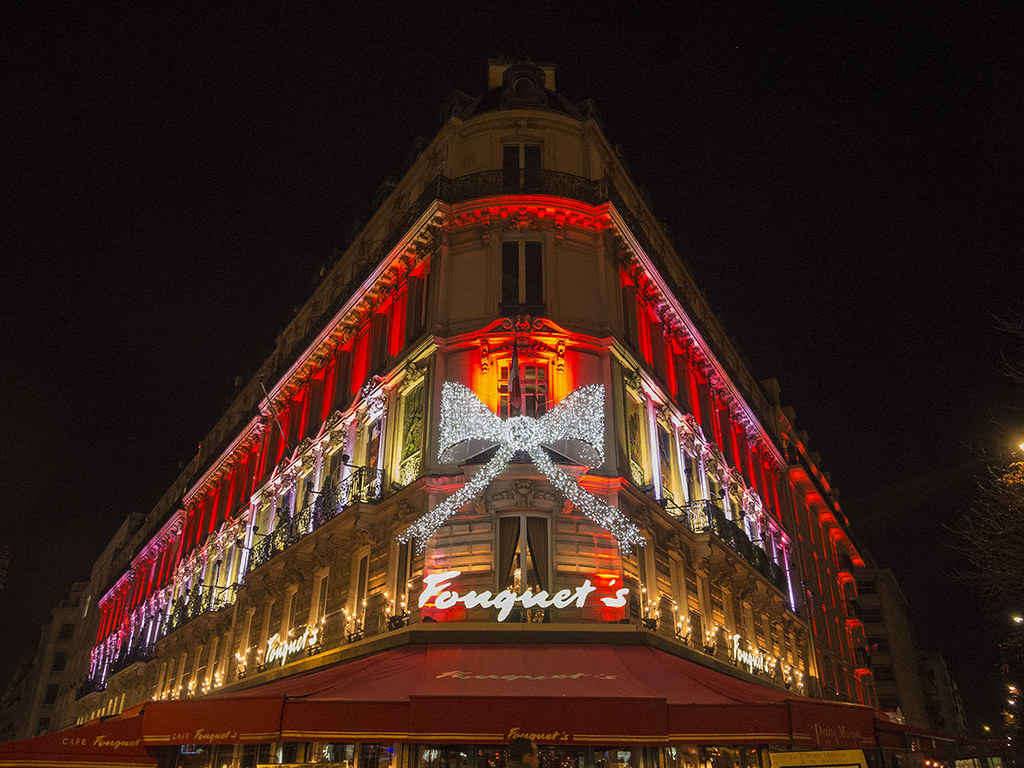 Παρίσι: Ανοίγει και πάλι το ιστορικό Le Fouquet’s