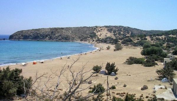 Απίστευτο: Νοικιάζουν… σκιές για ελεύθερο κάμπινγκ μέσω Airbnb