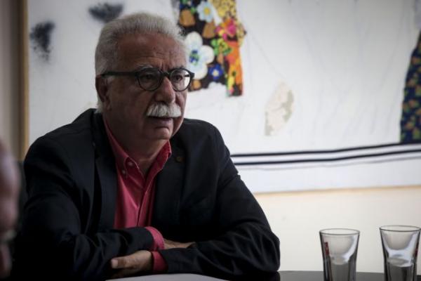 Καταγγελία κατά Γαβρόγλου: Μοίραζε άδειες προεκλογικά