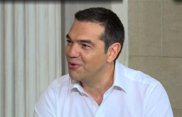 Οργή στο twitter για τα γέλια Τσίπρα όταν μιλούσε για τους νεκρούς πιλότους