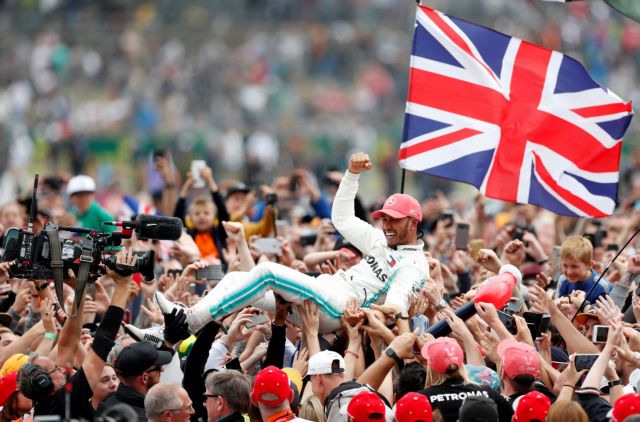 Formula 1 : Κυρίαρχος στην... έδρα του ο Χάμιλτον, φουλ για τον 6ο τίτλο