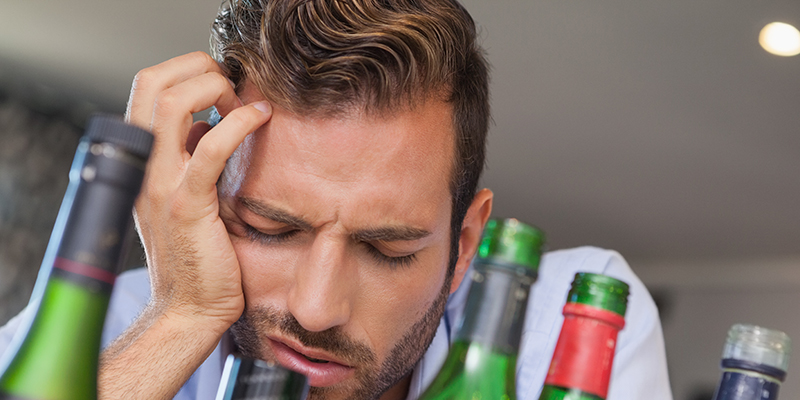 Πώς το hangover επηρεάζει τον εγκέφαλο
