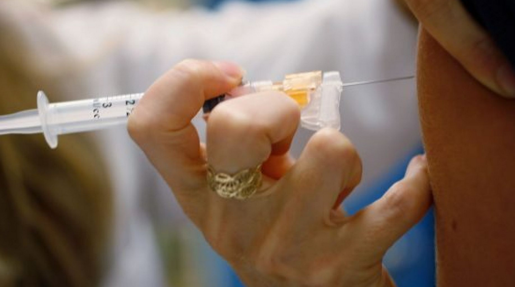 Βρετανία: Επέκταση του προγράμματος εμβολιασμού κατά του HPV και στα αγόρια