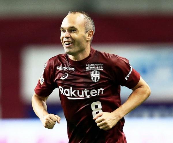 Αντρές Ινιέστα: «Ιδιαίτερο το ματς απέναντι στη Μπαρτσελόνα»