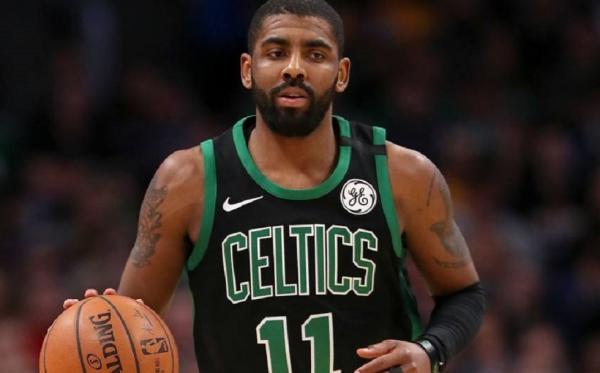 Σταρ του NBA θέλει τα παπούτσια του… Μπομπ Σφουγγαράκη