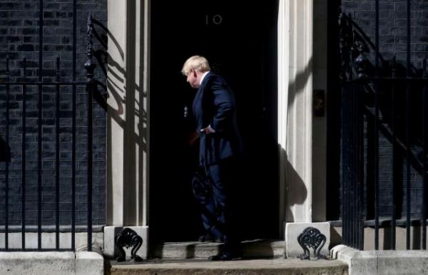 Βρετανία: Παραιτήσεις υπουργών λόγω… Μπόρις Τζόνσον