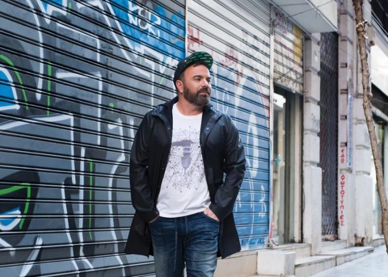 Βασίλης Καλλίδης: Δεν θα πιστέψετε σε ποιον διάσημο έστειλε μήνυμα