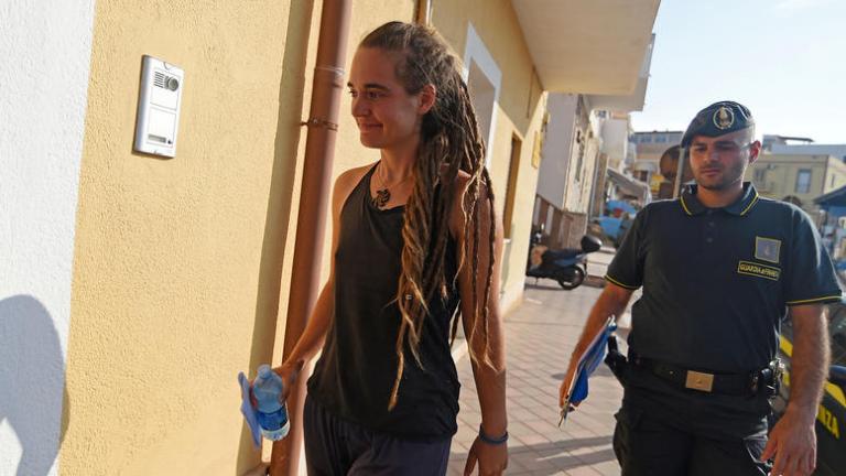 Στην αντεπίθεση η Ρακέτε: Κάνει αγωγή στον Σαλβίνι