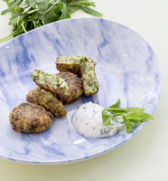 Κολοκυθοκεφτέδες με τραχανά και δυόσμο