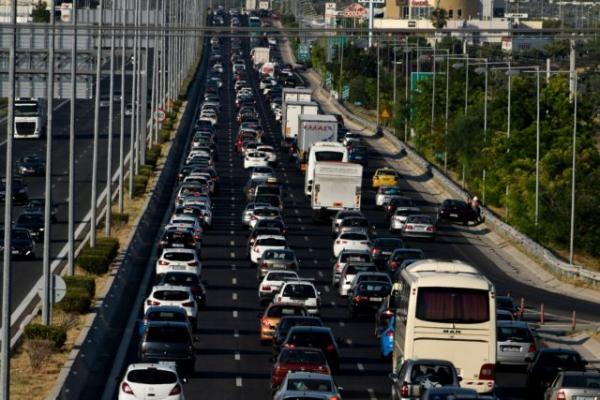 «Έμφραγμα» στον Κηφισό- Ουρές χιλιομέτρων λόγω έργων