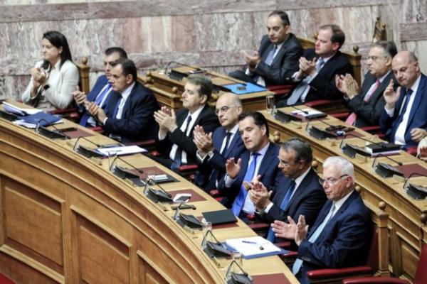 Δημοσκόπηση: Πώς κρίνουν οι πολίτες τις πρώτες κινήσεις της κυβέρνησης