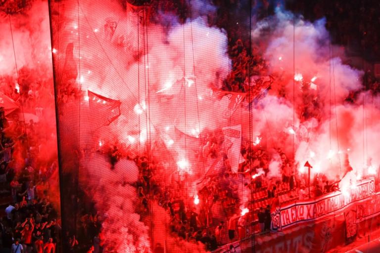 Βροντερό παρών από τους φίλους του Ολυμπιακού, «λάβα» το Γ. Καραϊσκάκης