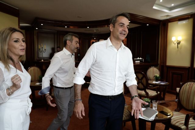 Mitsotakis seeks strong mandate to hit the ground running, has made all cabinet picks