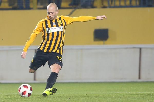 Γάνδη – Άρης : Αποχώρησε τραυματίας ο Λάρσον