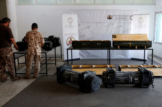 Λιβύη : Ζητούν εξηγήσεις για τα γαλλικά… όπλα του στρατάρχη Χάφταρ