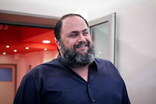 Ερυθρός Αστέρας – Ολυμπιακός : Στο πλευρό της ομάδας ο Βαγγέλης Μαρινάκης