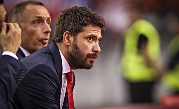 Έλληνας αναλαμβάνει ιαπωνική ομάδα