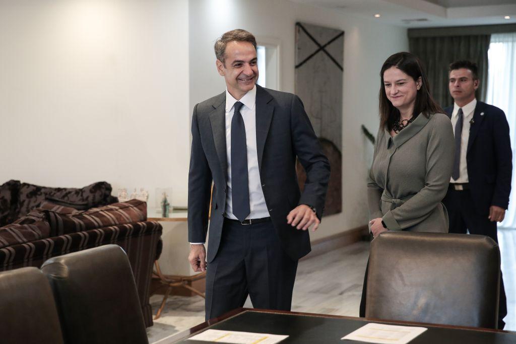 Μητσοτάκης στο υπ. Παιδείας : Προχωράμε σε όλες τις αλλαγές – Τι θα γίνει με εξεταστικό, προσλήψεις και άσυλο