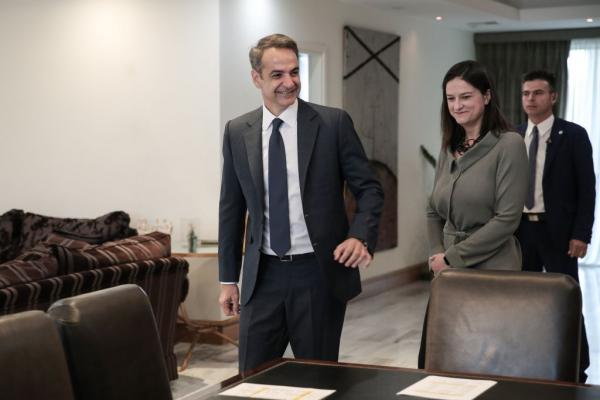 Μητσοτάκης στο υπ. Παιδείας : Προχωράμε σε όλες τις αλλαγές – Τι θα γίνει με εξεταστικό, προσλήψεις και άσυλο