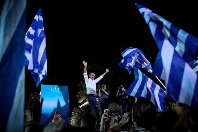 Γιατί κερδίζει ο Μητσοτάκης, γιατί χάνει ο Τσίπρας
