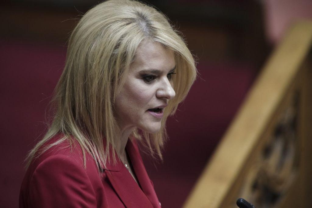 Πρώτο «αντάρτικο» : Υπέρ της κατάργησης του πανεπιστημιακού ασύλου η Τζάκρη