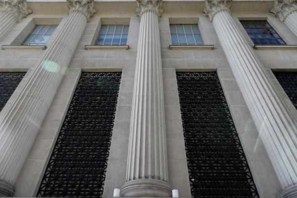 «Bonus» στους συνεπείς δανειολήπτες – Οι τράπεζες χαρίζουν τόκους στους καλοπληρωτές