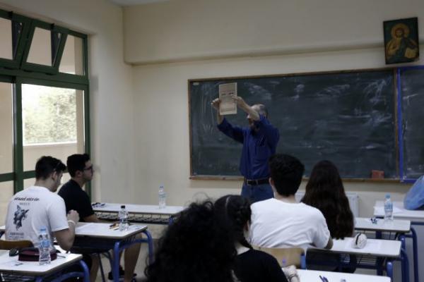 Πανελλαδικές: Τι δείχνουν οι βαθμολογίες για τα ειδικά μαθήματα