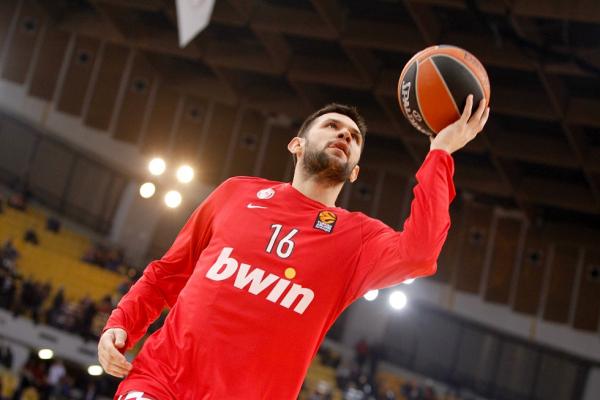 Ολυμπιακός: «Λιώνει» στις προπονήσεις ο Παπανικολάου