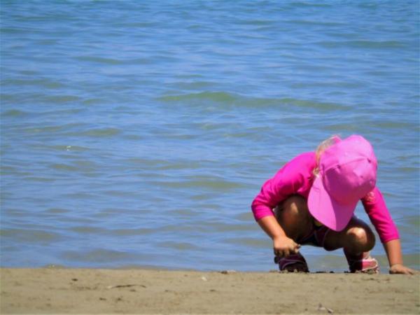 Καιρός για βουτιές την Κυριακή- Πού θα «χτυπήσει» 40αρια