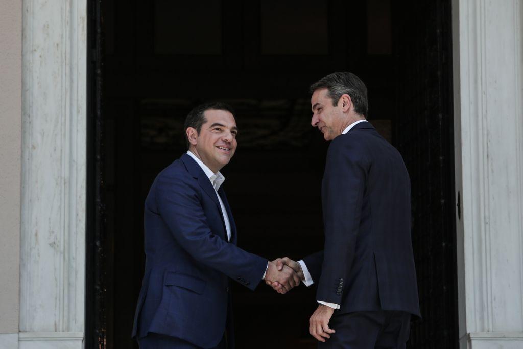 Ο Μητσοτάκης νέος ένοικος του Μεγάρου Μαξίμου – Αποχώρησε ο Τσίπρας έπειτα από 4,5 χρόνια