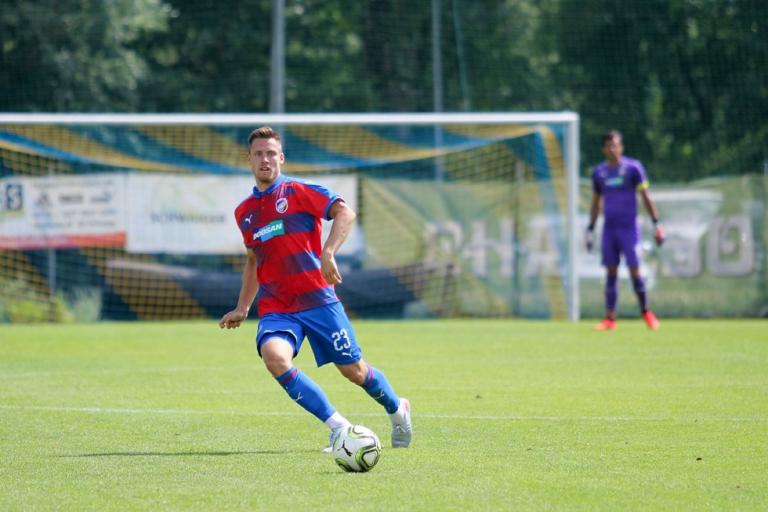 Προβλήματα για Πλζεν, λαβώθηκαν δύο παίκτες