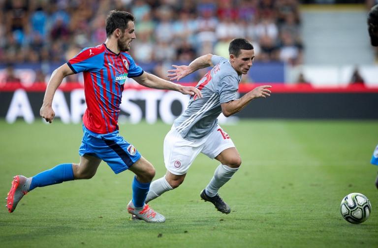 Η μαγική ντρίμπλα Ποντένσε από την παρακάμερα του Πλζεν – Ολυμπιακός