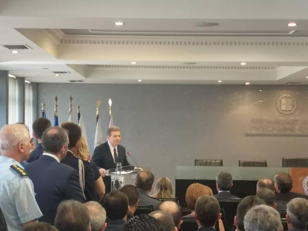 Χρυσοχοΐδης στο υπ. Προστασίας του Πολίτη – Η ασφάλεια ταυτίζεται με τη Δημοκρατία